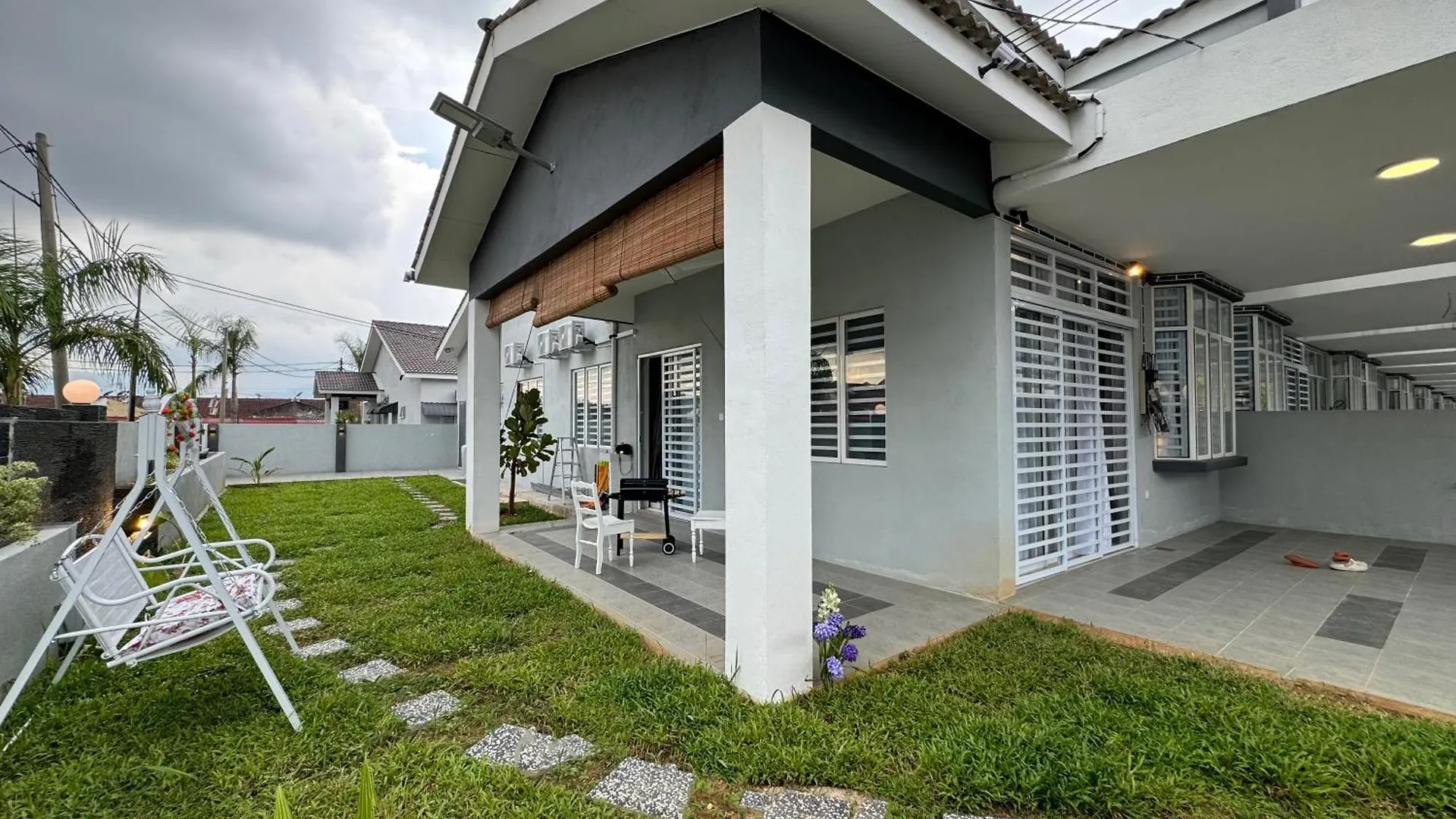 Ipoh Sunway Onsen Suites And Tambun Guesthouse , 3-14Pax 2Parking By Iwh