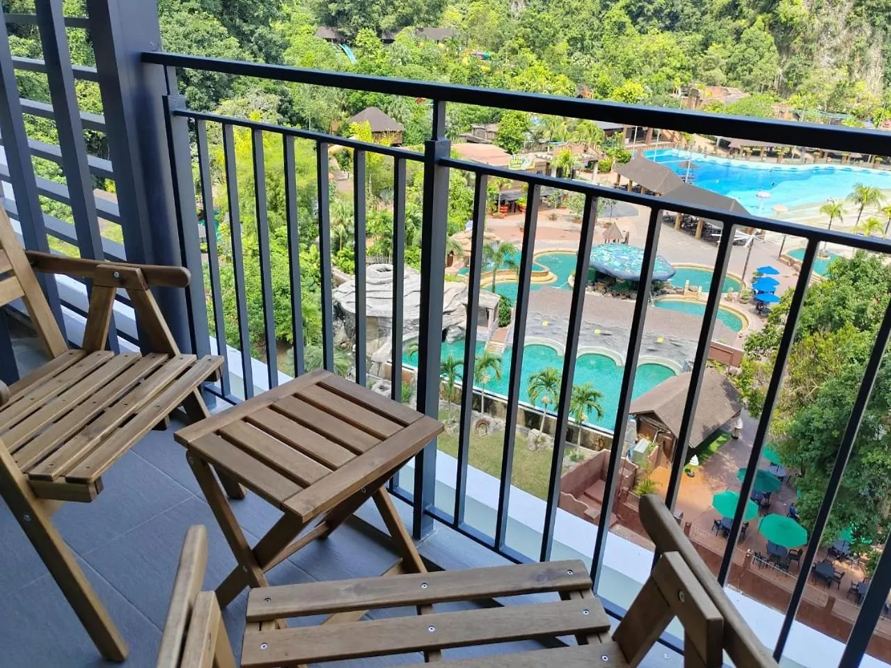 Ipoh Sunway Onsen Suites And Tambun Guesthouse , 3-14Pax 2Parking By Iwh