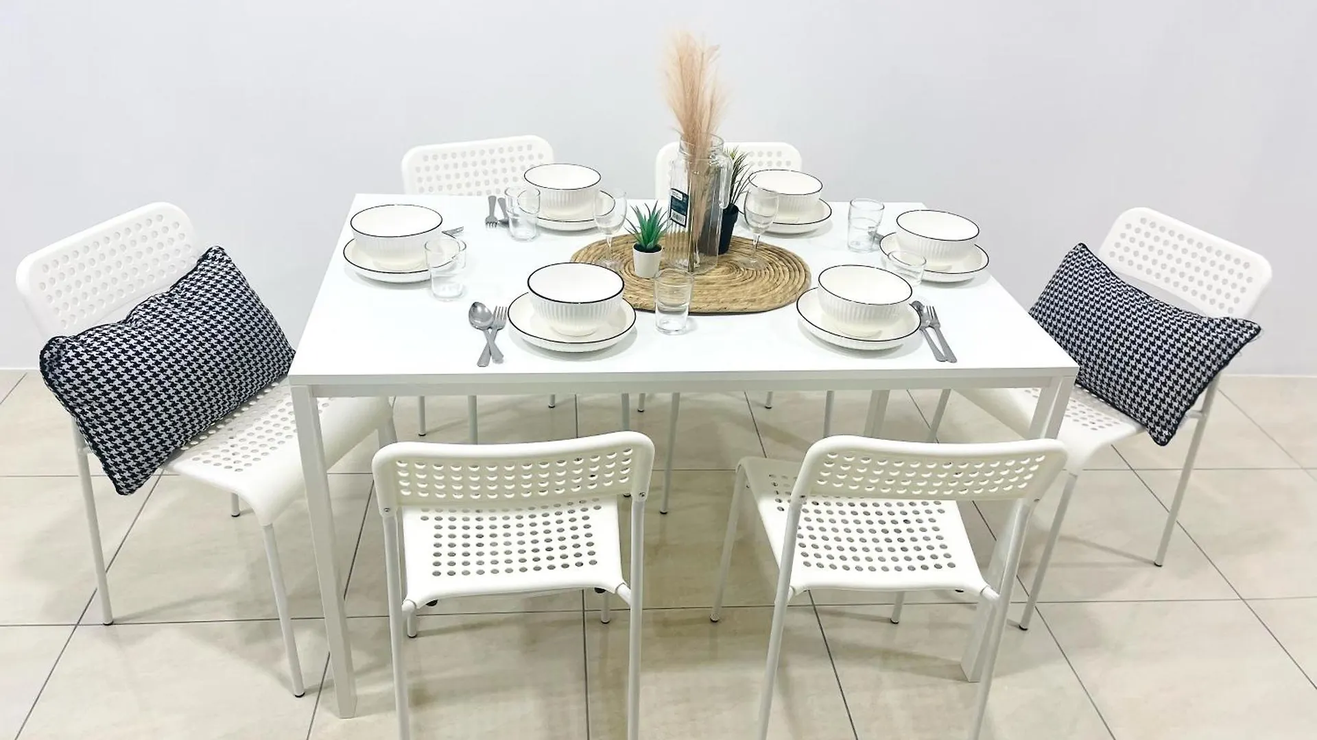 Apartment Ipoh Sunway Onsen Suites And Tambun Guesthouse , 3-14Pax 2Parking By Iwh Malaysia